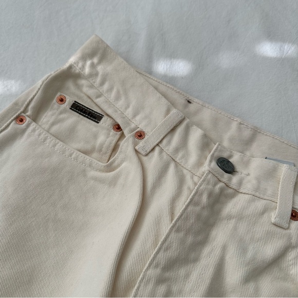 Cream Calvin Klein Jeans | 11 x 30 - Picture 3 of 8